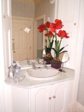 The Forest Room - Bathroom - larger image