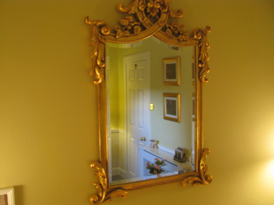 Grizel's Room - Beautifully furnished - larger image