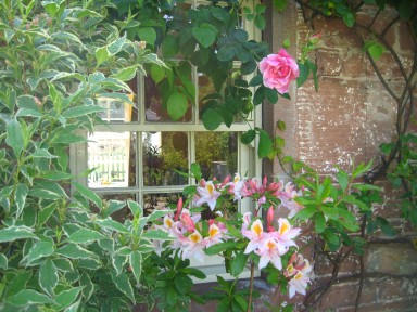 The Byre Suite - Courtyard window - larger image